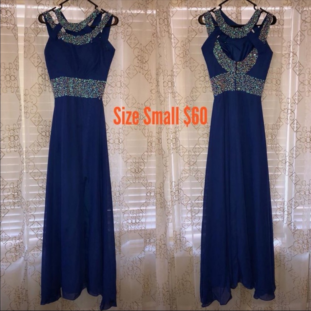 Long blue prom dress